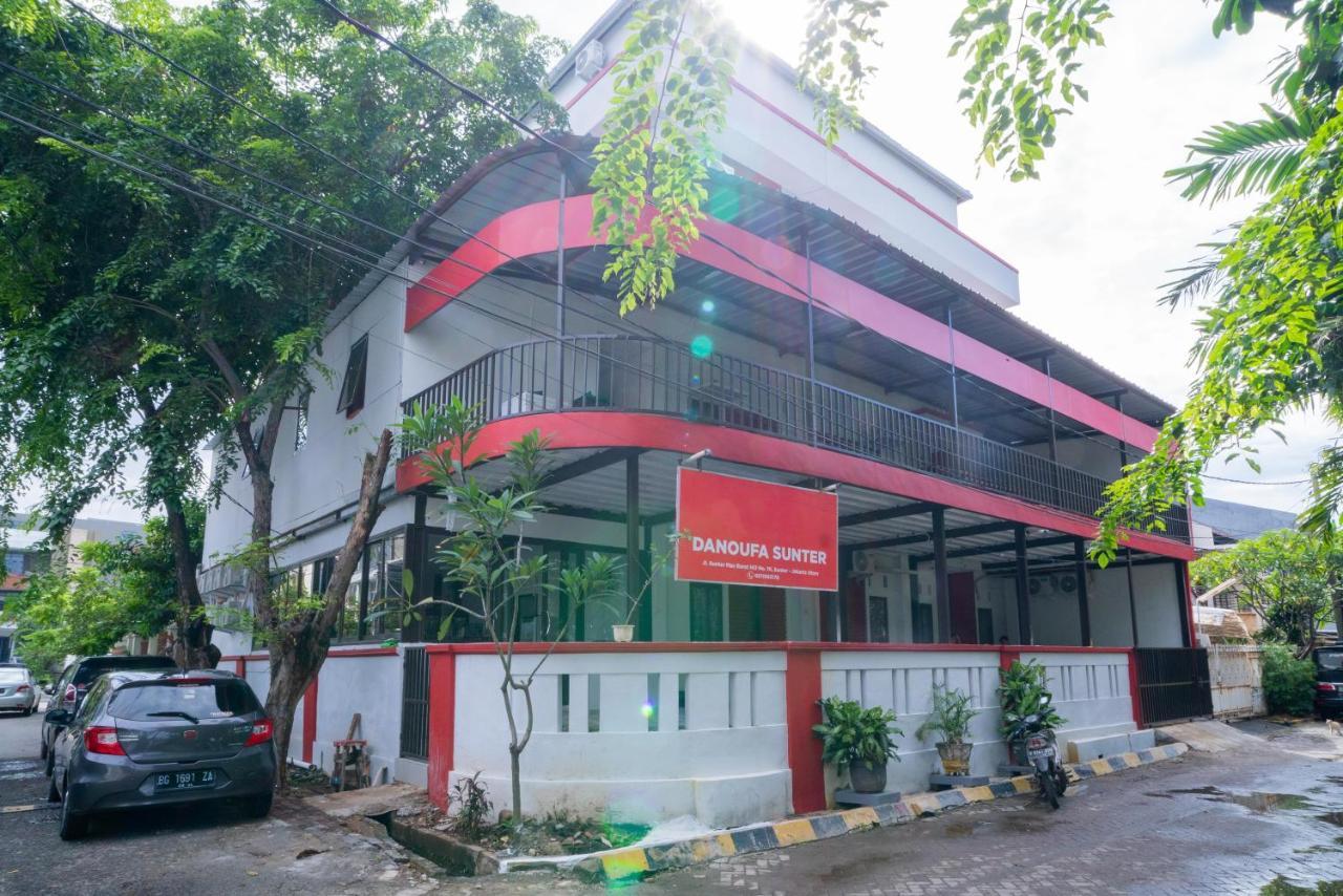 Reddoorz Plus Near Itc Cempaka Mas 2 Джакарта Экстерьер фото